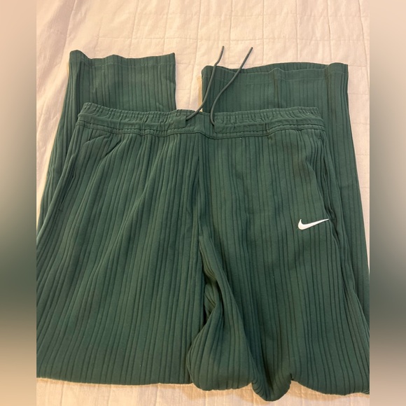 Women’s Nike Ribbed Jersey Wide Leg Pants - Picture 9 of 9